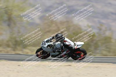 media/Apr-20-2025-CVMA (Sun) [[39090e8767]]/Race 9-Formula LW Twins Shootout/